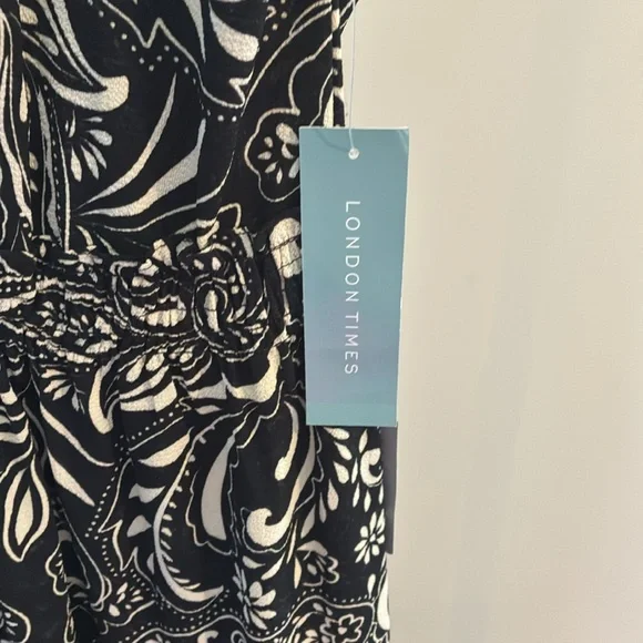 NWT Dress HAWAIIAN PAISLEY Crepe Split Ruffle Neck Maxi Dress Black Sleeveless - Picture 5 of 15